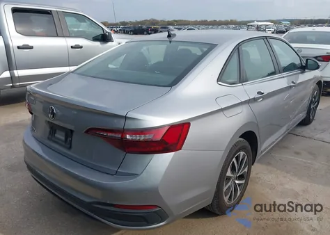 2024 Volkswagen Jetta 1.5T S z USA, uszkodzony, nr VIN 3VW5M7BU2RM031180